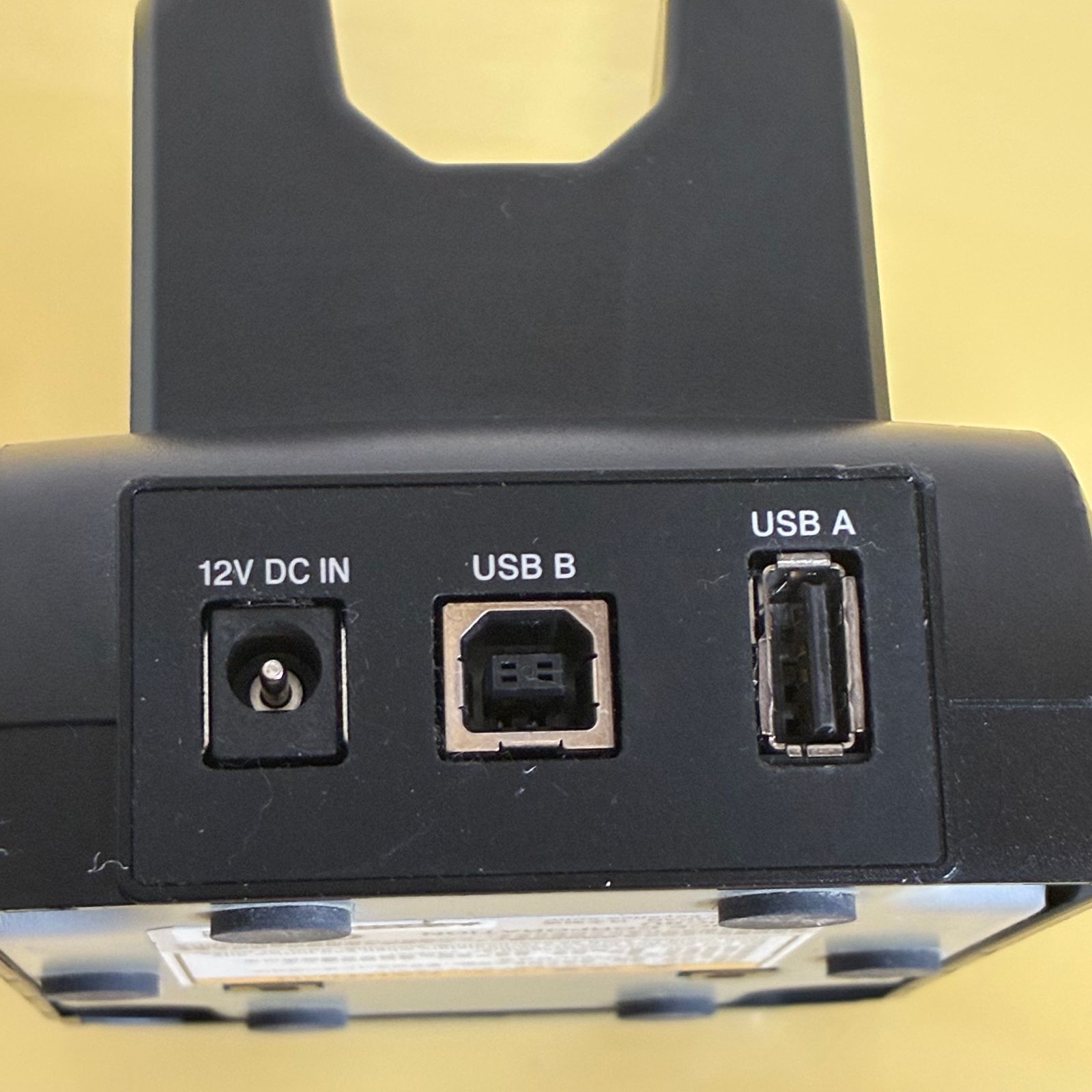 BT-WUC81 | クレードル KEYENCE 充電専用器 (BT-W80/200/300シリーズ