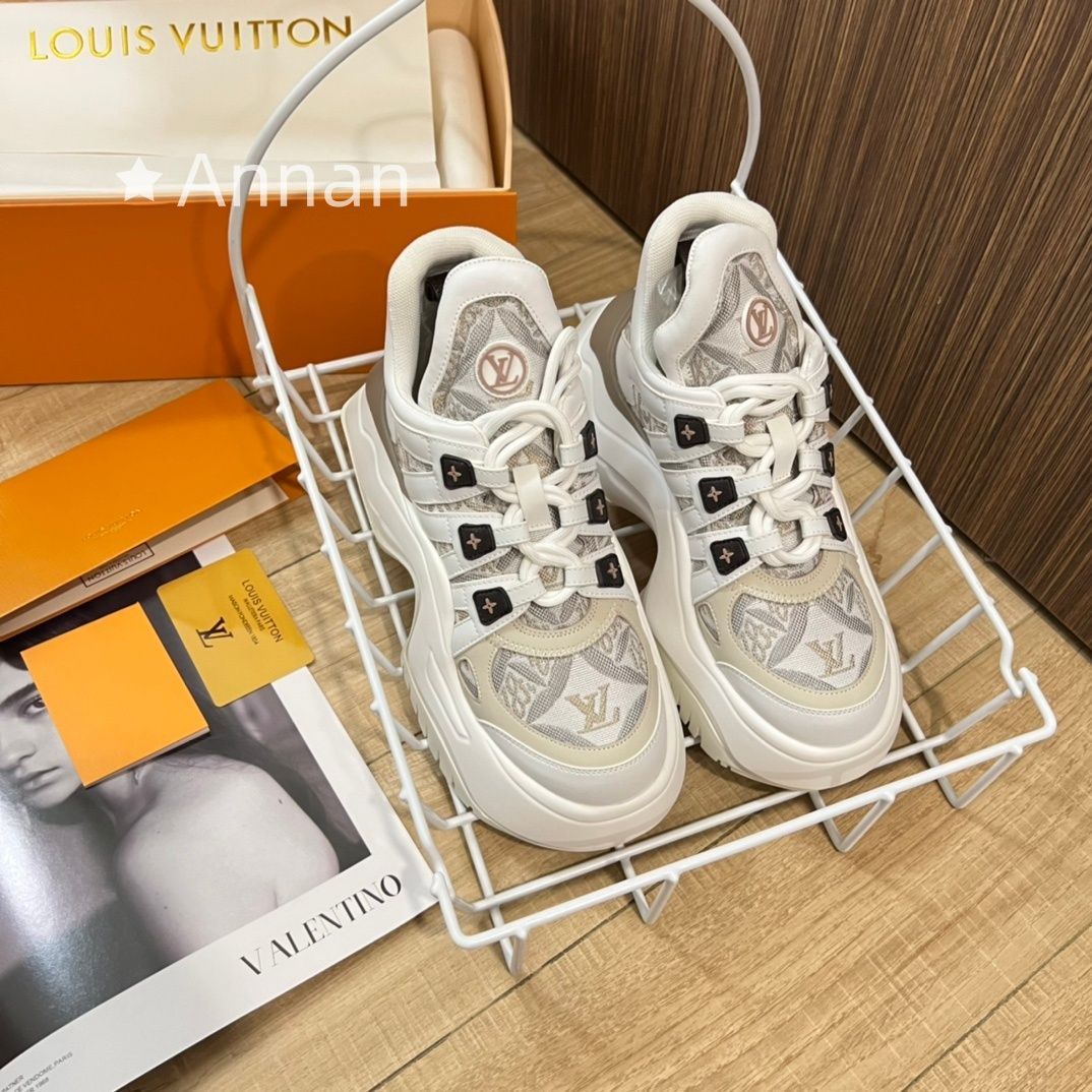 現行モデ 本日限定！新品 LV LOUIS VUITTON ルイヴィトン スニーカー レディース