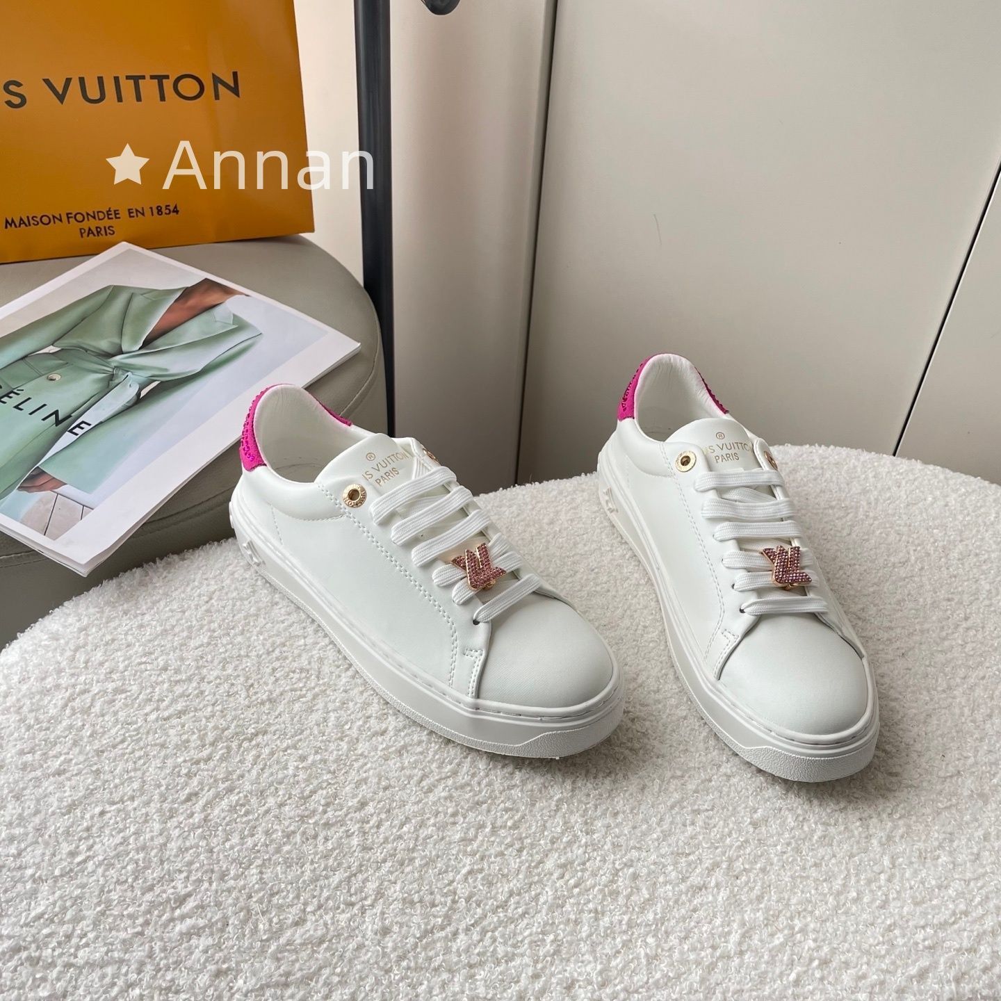 洒落 美品 ★★ 新品 LV LOUIS VUITTON ルイヴィトン スニーカー レディース