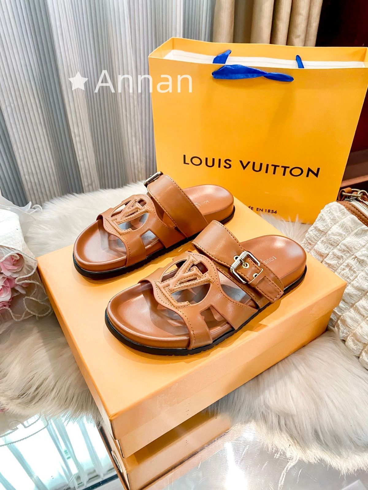【未使用品】最終値下げ新品！新品 LV LOUIS VUITTON ルイヴィトン サンダル