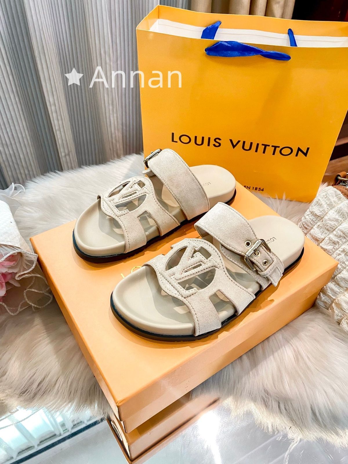 超美品 限定品 限界価格 新品！新品 LV LOUIS VUITTON ルイヴィトン サンダル