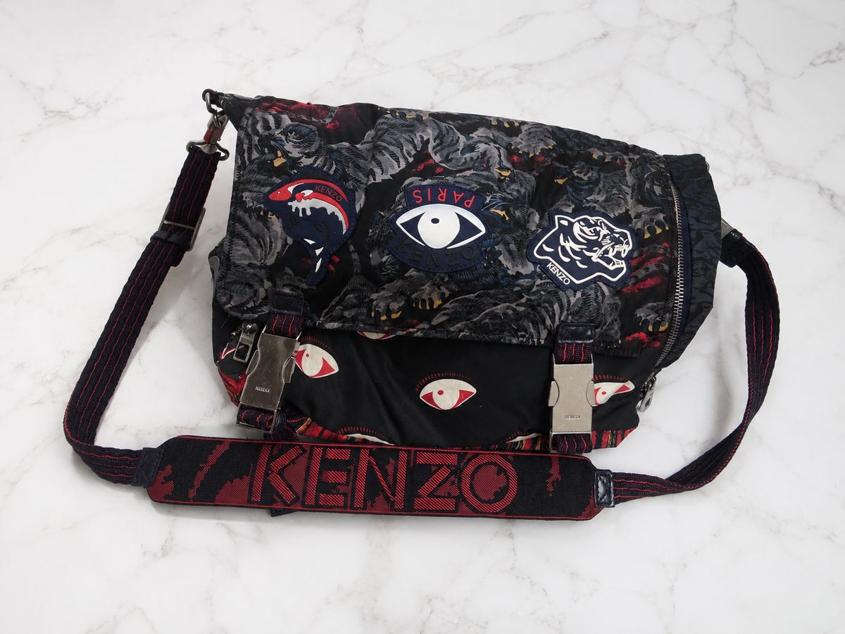 レア KENZO ケンゾー マルチ ロゴ メッセンジャーバッグ (クロスバック