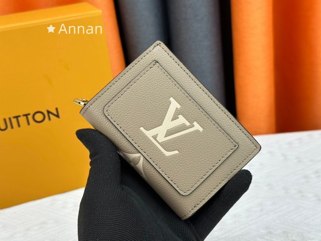 新品に近い?新型 LOUIS VUITTON 折り財布 ルイヴィトン 折り財布 小銭入れ