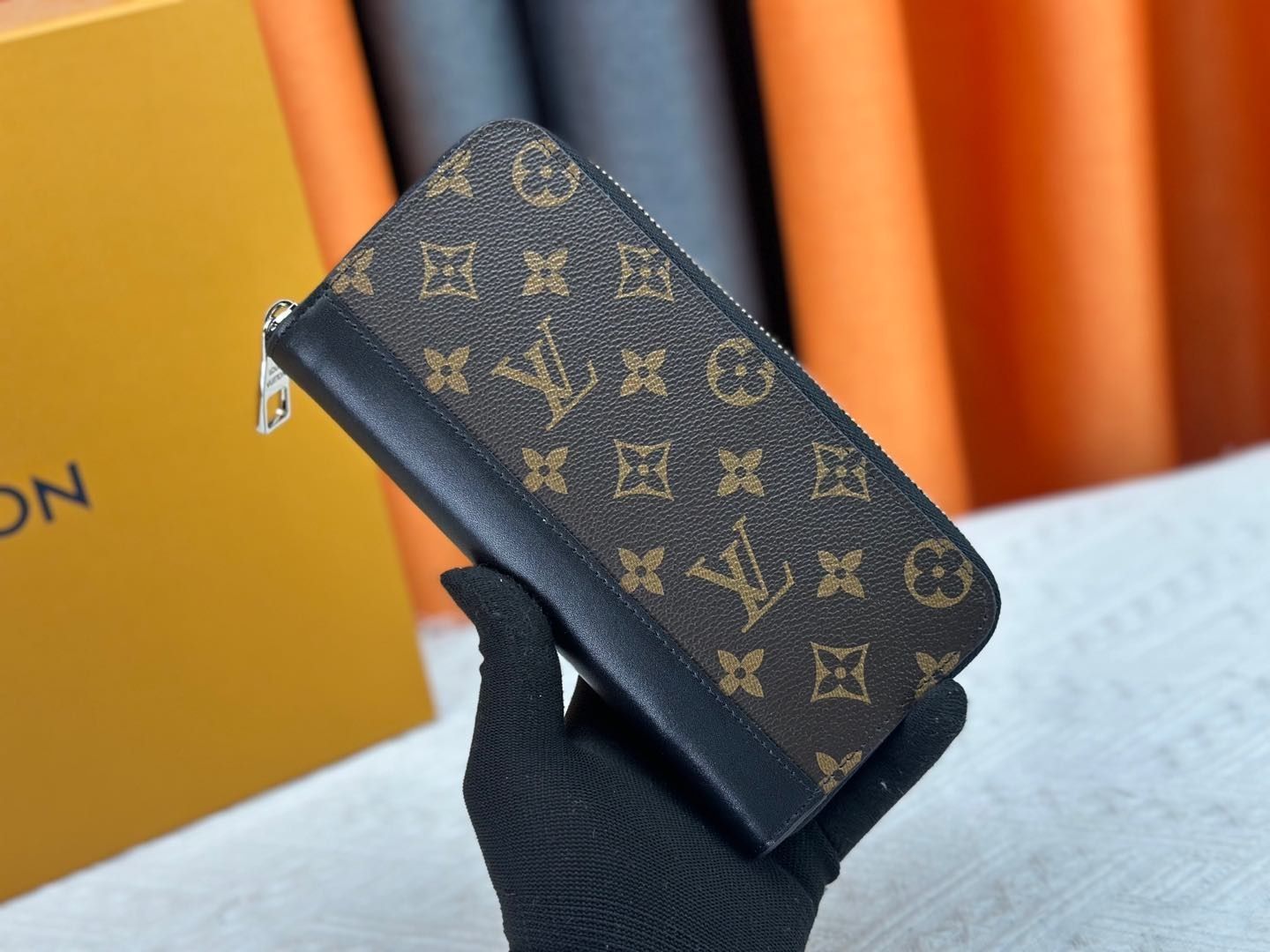 人気沸騰 超美品 LOUIS VUITTON 財布 メンズ ルイヴィトン 長財布 メンズ LV 財布