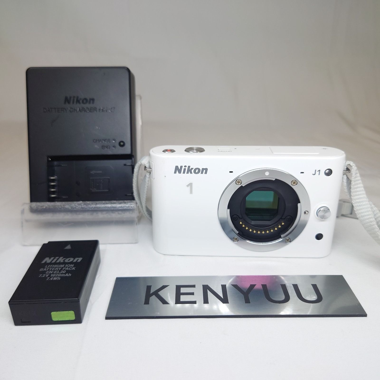 Nikon ニコン 1 J1 ホワイト ミラーレス一眼カメラ ボディのみ