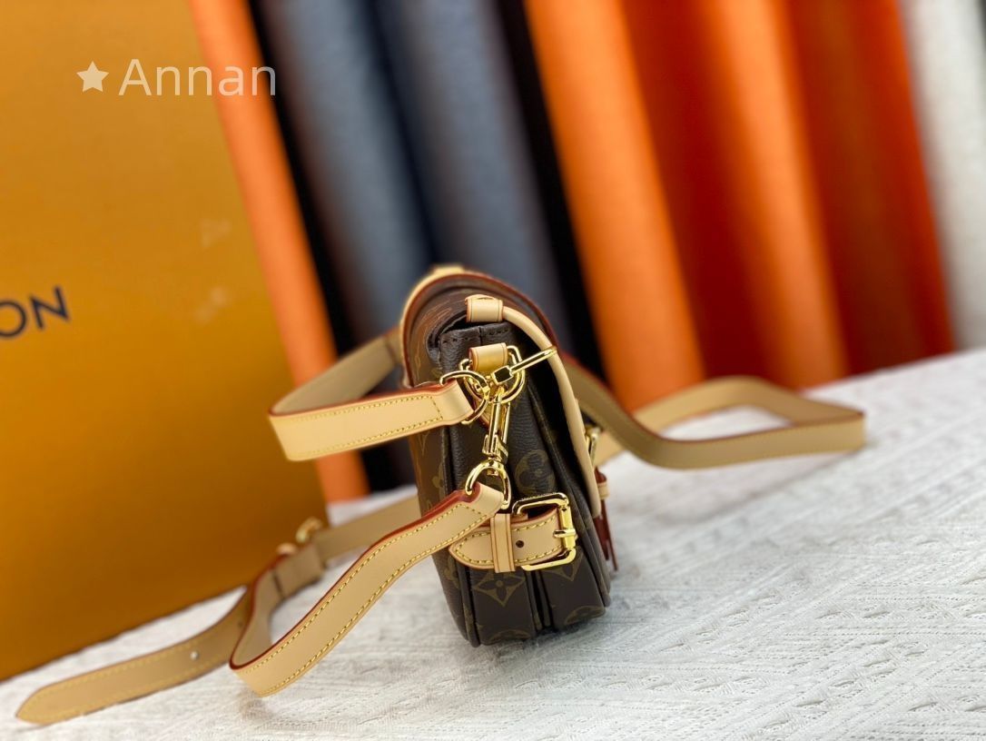 美品 LOUIS VUITTON ルイヴィトン ショルダーバッグ ソミュールBB M46740