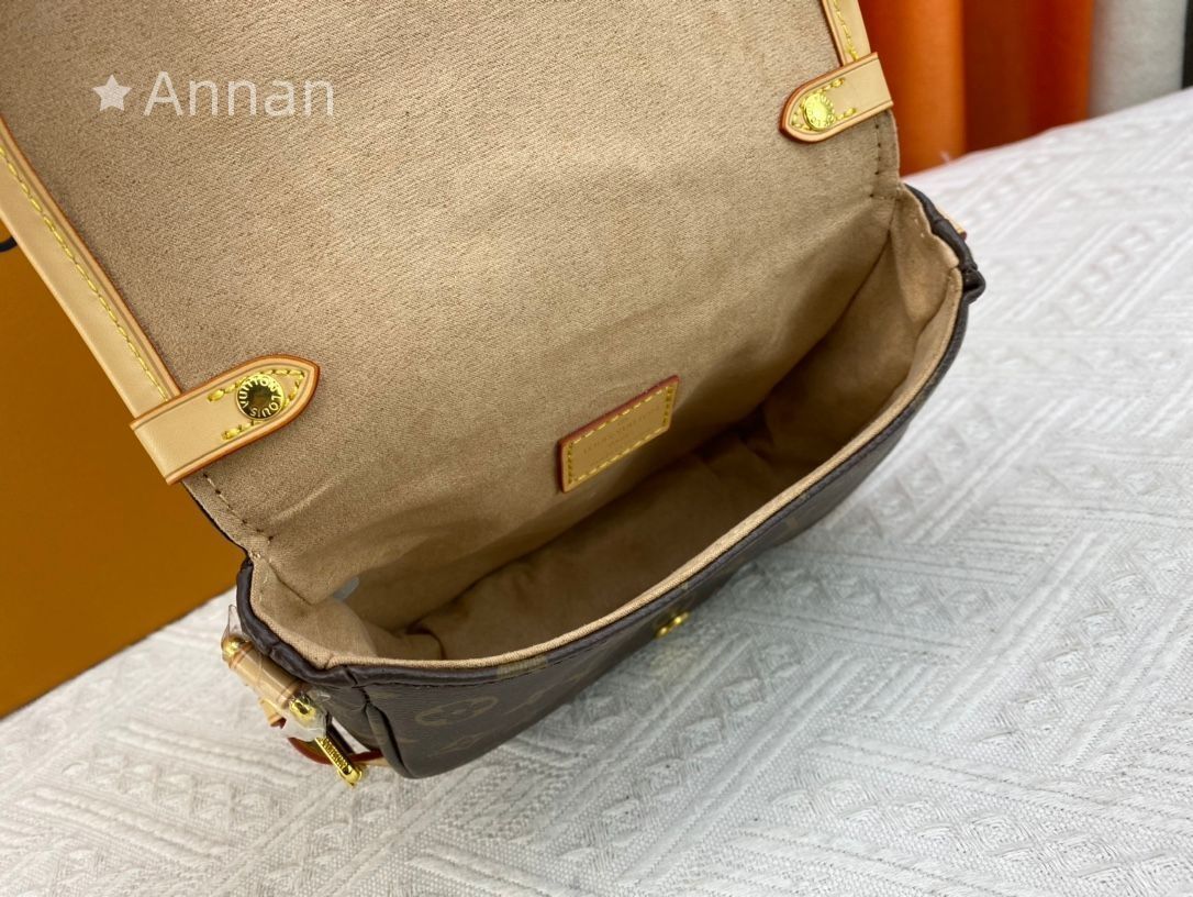 美品 LOUIS VUITTON ルイヴィトン ショルダーバッグ ソミュールBB M46740