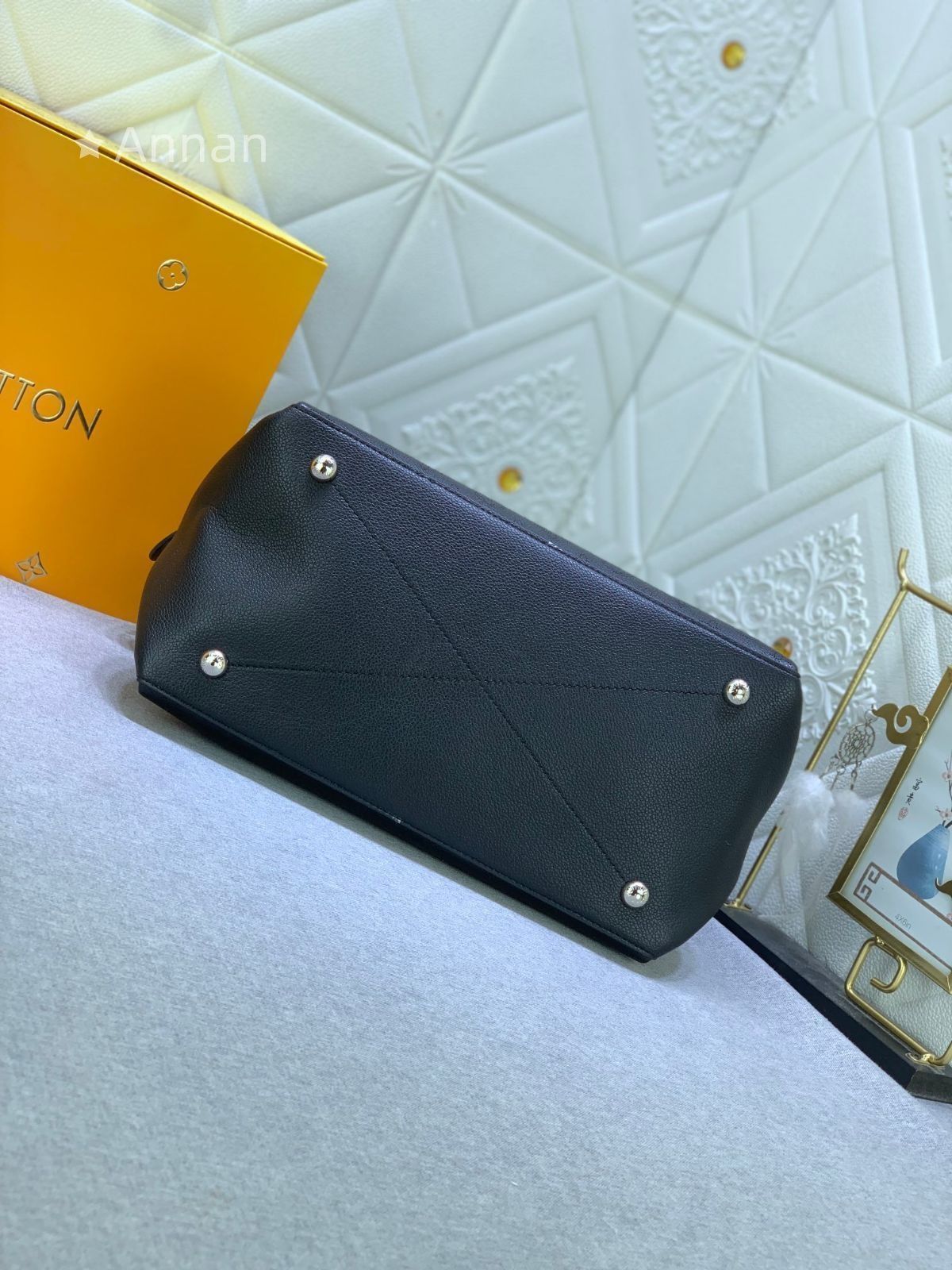 美品 LOUIS VUITTON ルイヴィトン レディース ショルダーバッグ　マヒナ　ボーヴルホーボー