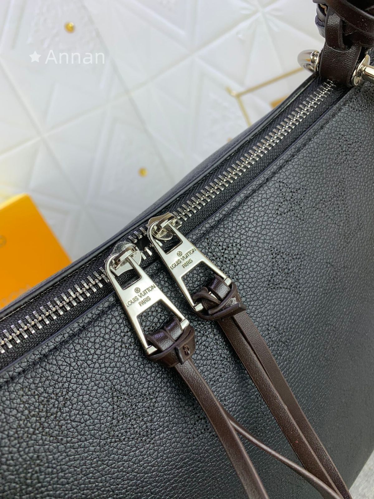美品 LOUIS VUITTON ルイヴィトン レディース ショルダーバッグ　マヒナ　ボーヴルホーボー