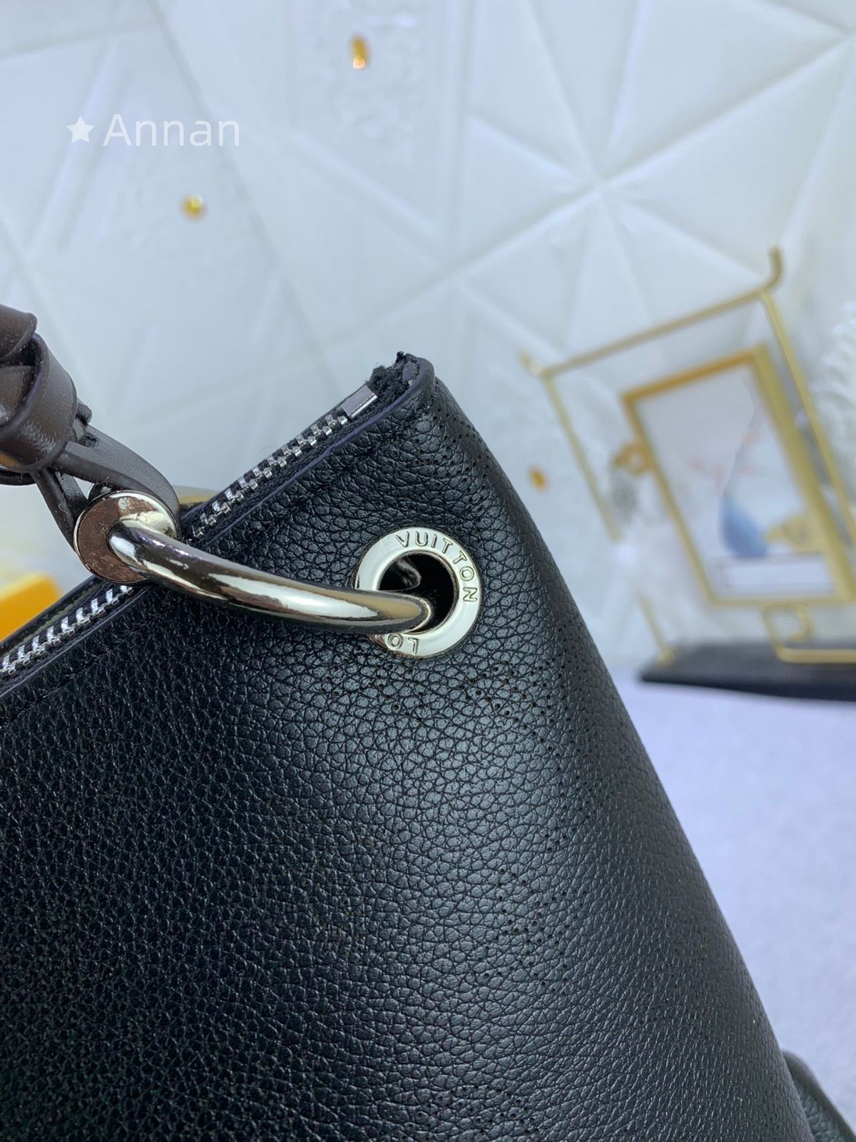 美品 LOUIS VUITTON ルイヴィトン レディース ショルダーバッグ　マヒナ　ボーヴルホーボー