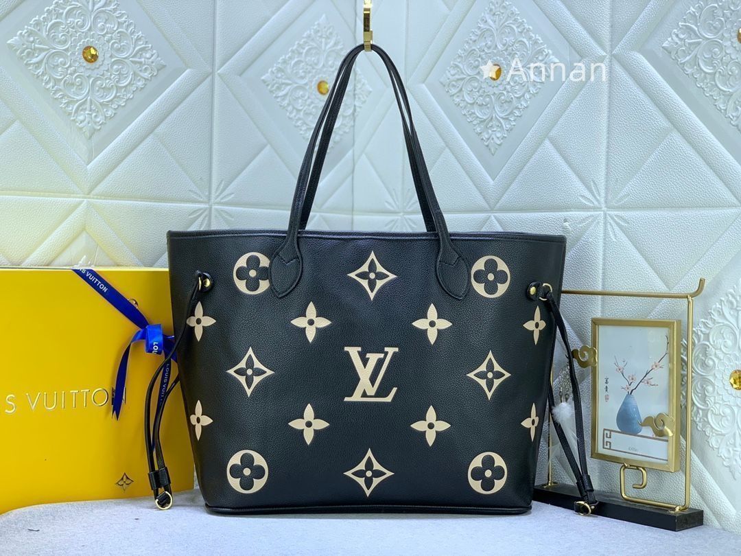 ルイヴィトン LOUIS VUITTON トートバッグ LVエスカル ネヴァーフル MM 