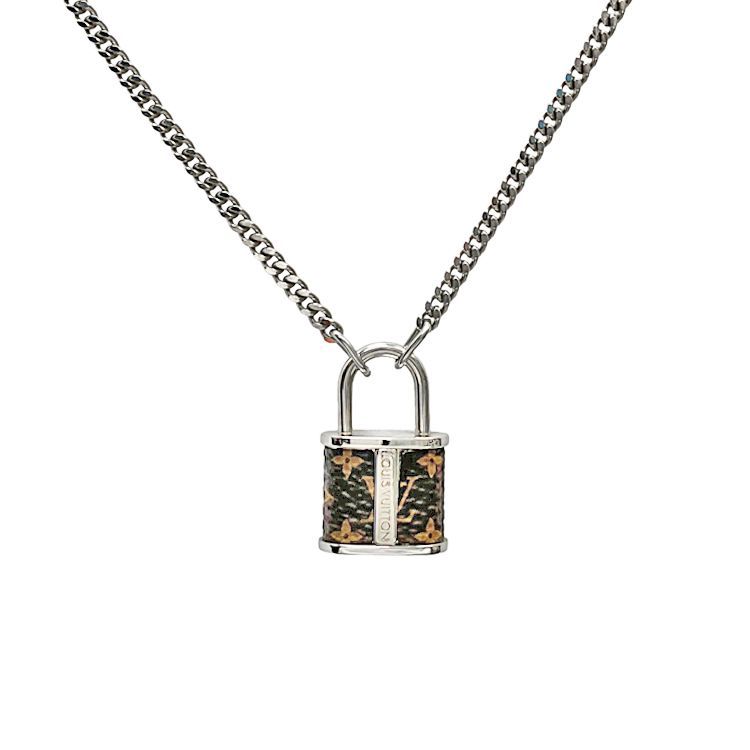 LOUIS VUITTON ルイヴィトン ペンダント MNGロケット チェーン