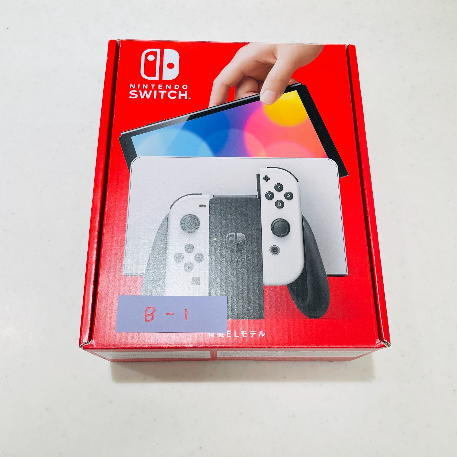 HEG-001 箱付 完品 美品 Nintendo Switch 有機ELモデル ホワイト 液晶キズなし 付属品完備 動作良好 スイッチ 任天堂 XTJ10785200151