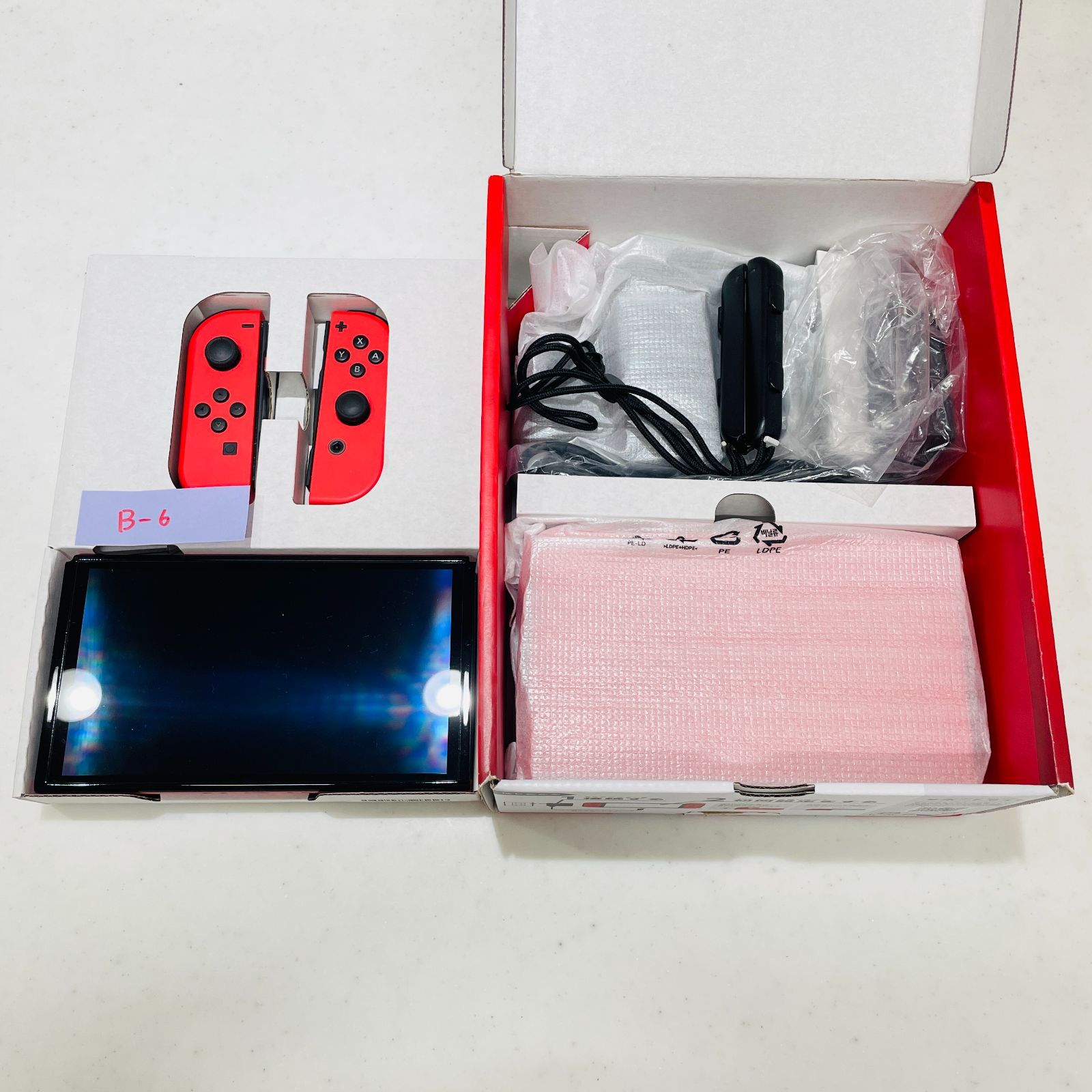 HEG-001 箱付 完品 美品 Nintendo Switch 有機ELモデル マリオレッド