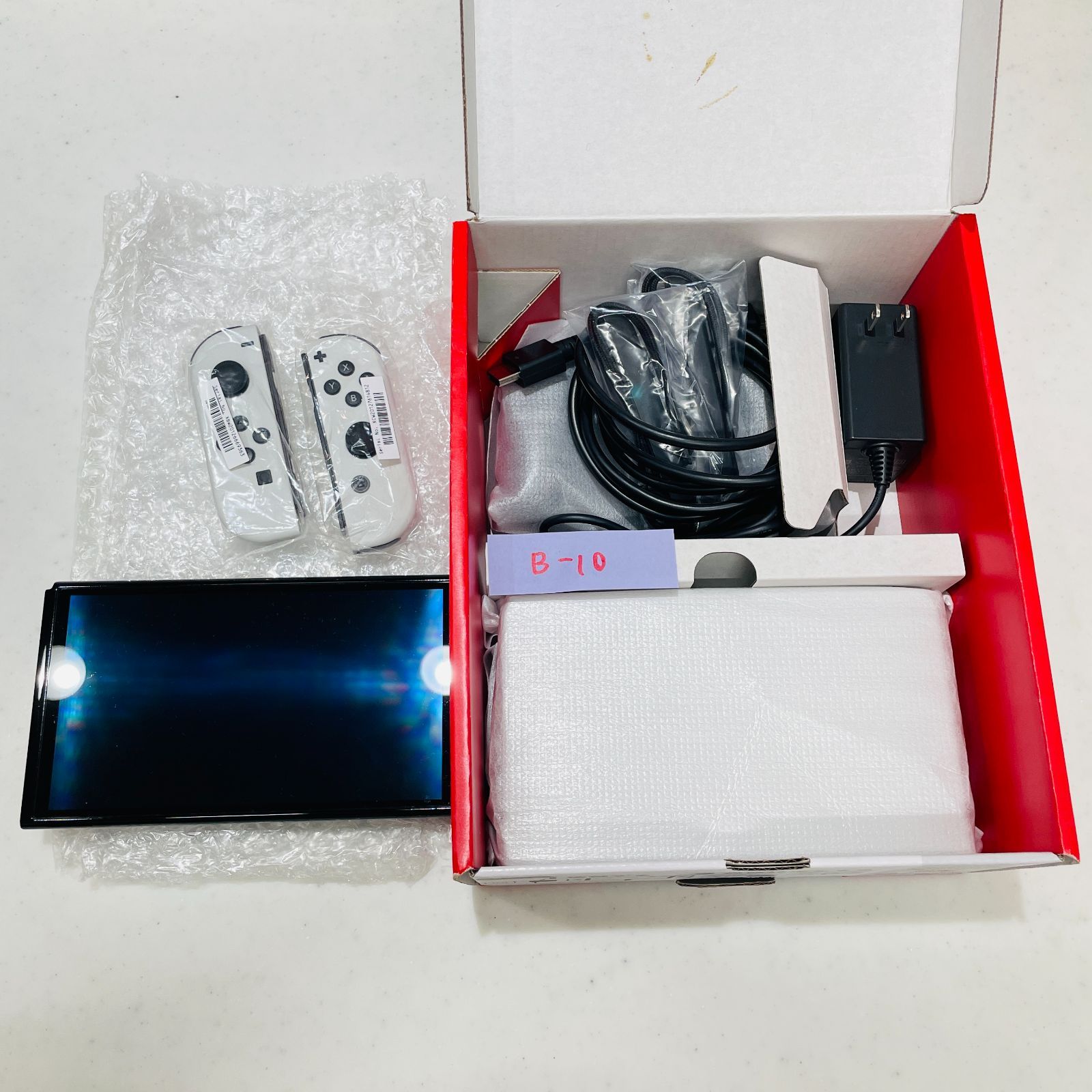 HEG-001 箱付 美品 Nintendo Switch 有機ELモデル ホワイト 2021年製