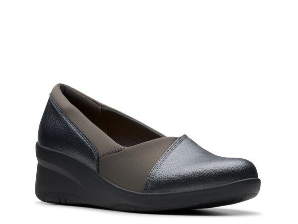 クラークス レディース シューズ スリッポン・ローファー Clarks Suttyn Walk Wedge SlipOn Dark Pewter ピューター