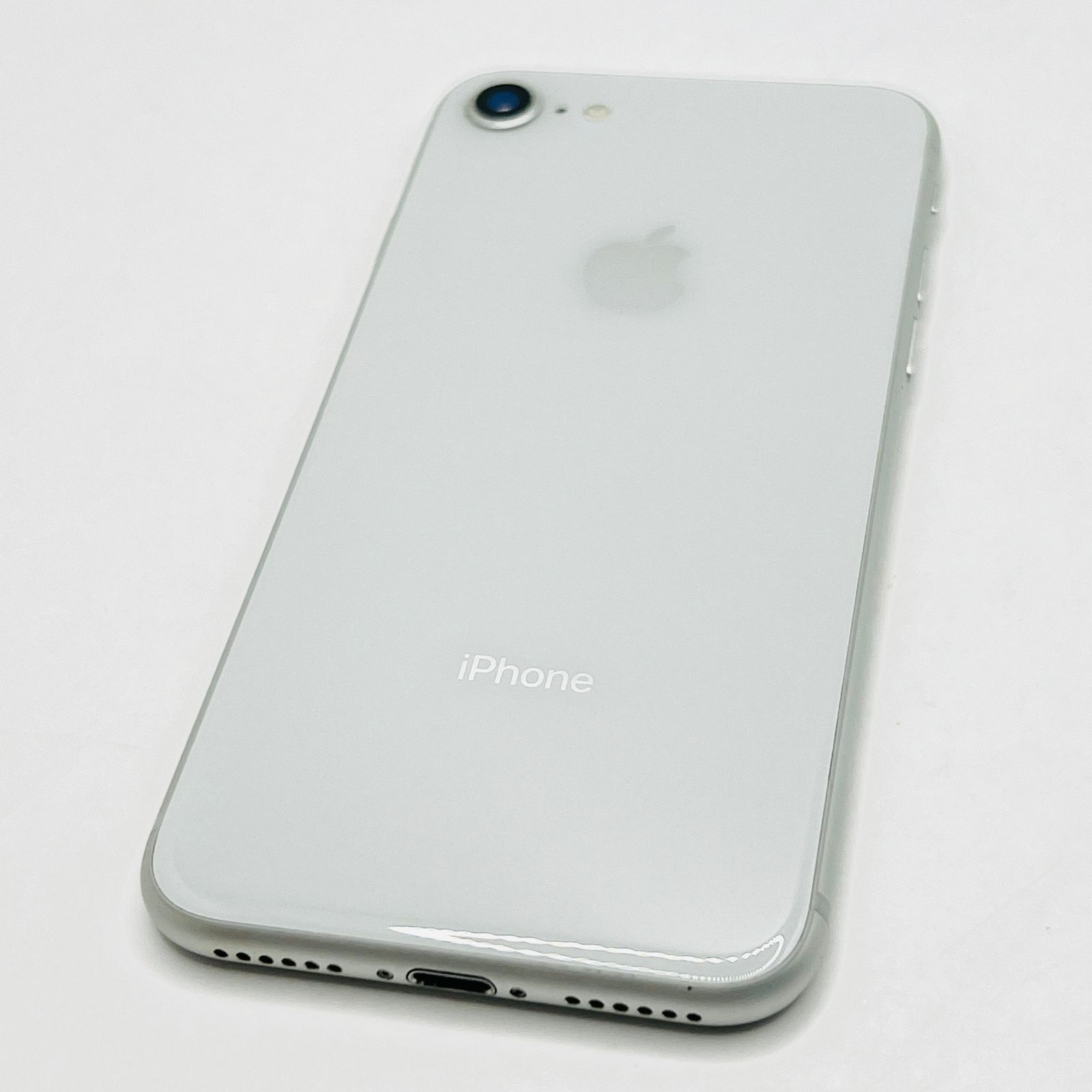 docomo iPhone 8 64GB シルバー SIM解除済 Bランク - メルカリ
