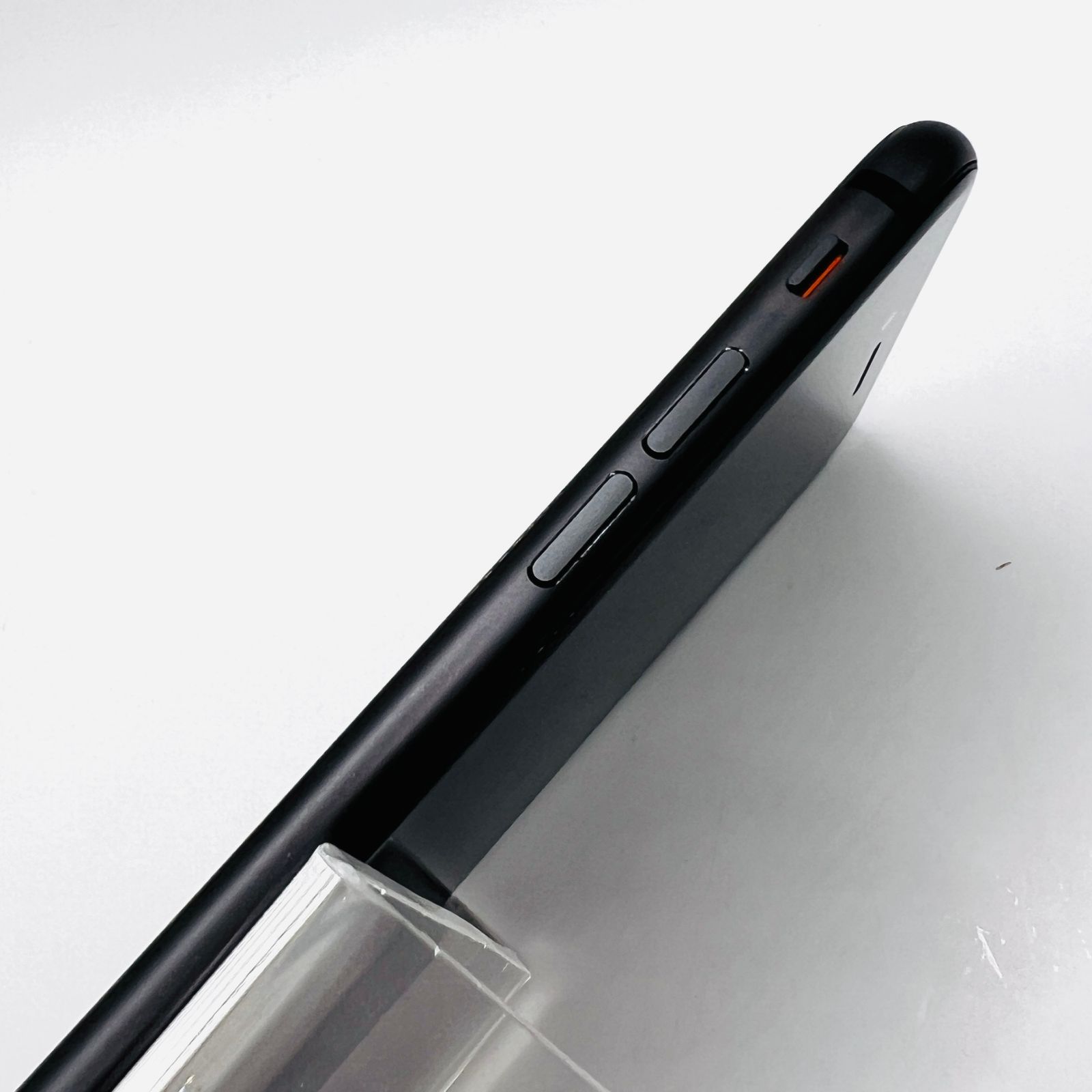iPhone8 64GB スペースグレイ docomo SIM解除済 - メルカリ
