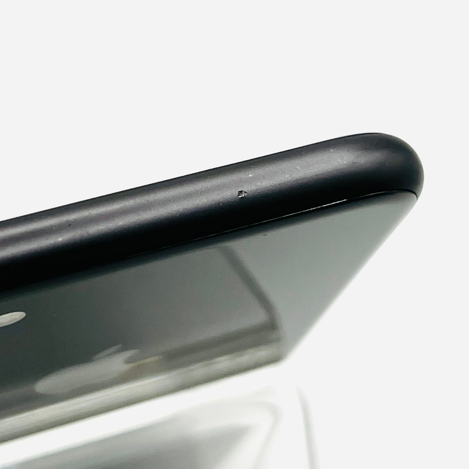 iPhone8 64GB スペースグレイ docomo SIM解除済 - メルカリ