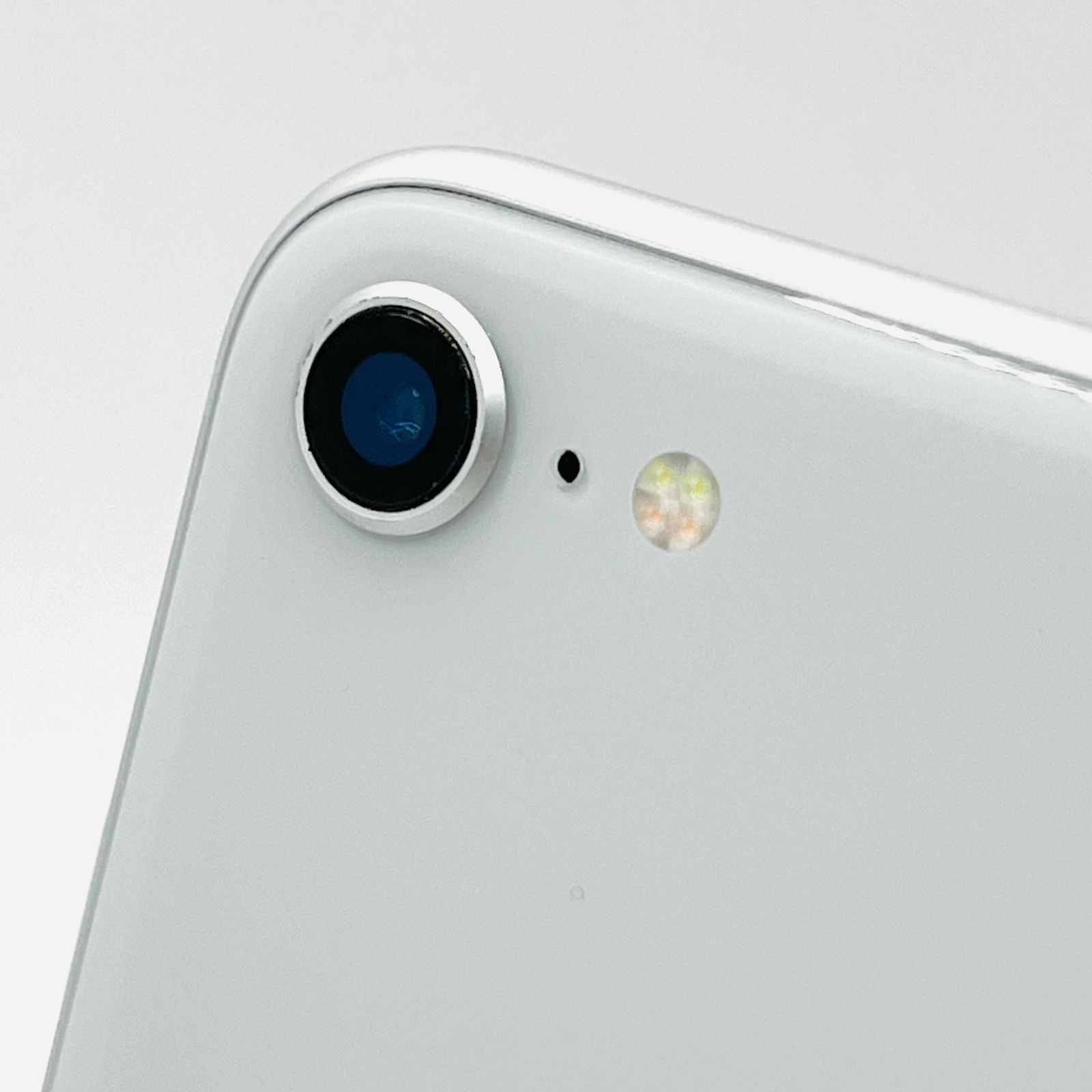 docomo iPhone 8 64GB SV SIM解除済 Cランク - メルカリ