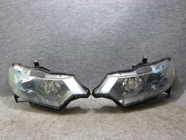 インサイト　ヘッドライト　左右　HID　ZE2　100-22878　H　レベ付　ZE3　260709029