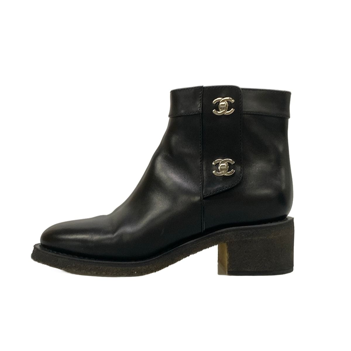 CHANEL(シャネル) ショートブーツ レディース美品 G31204 黒 シルバー金具/ココマーク/ターンロック レザー