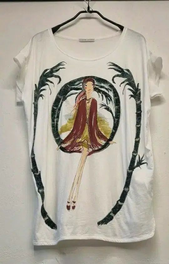 66)ツモリチサトの半袖Tシャツ