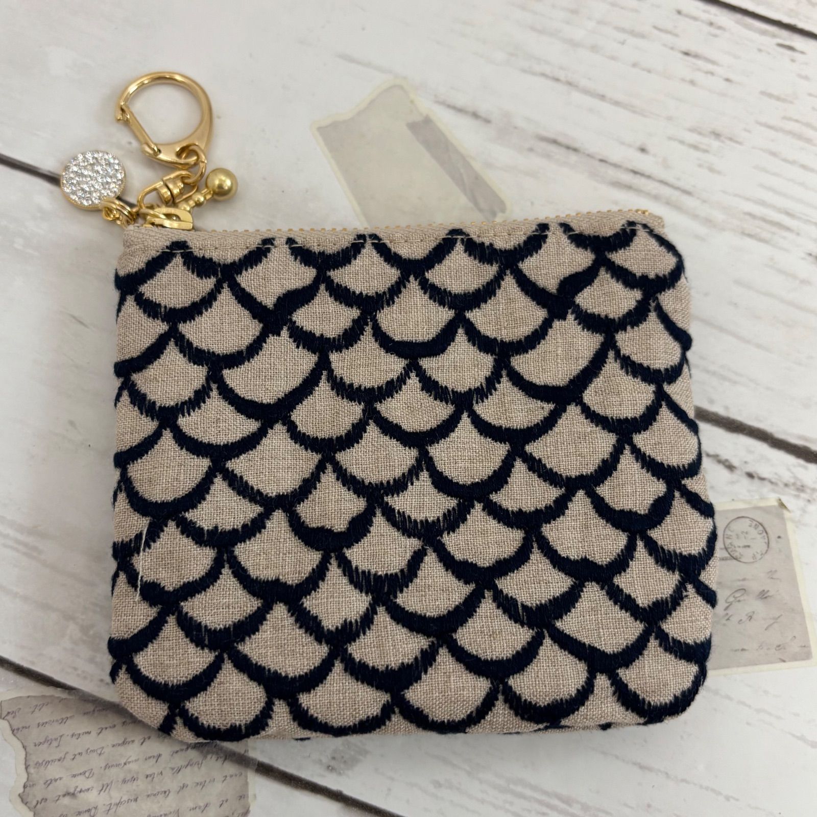 ハンドメイド ミナペルホネン マーメイド ベージュのミニポーチ - メルカリ