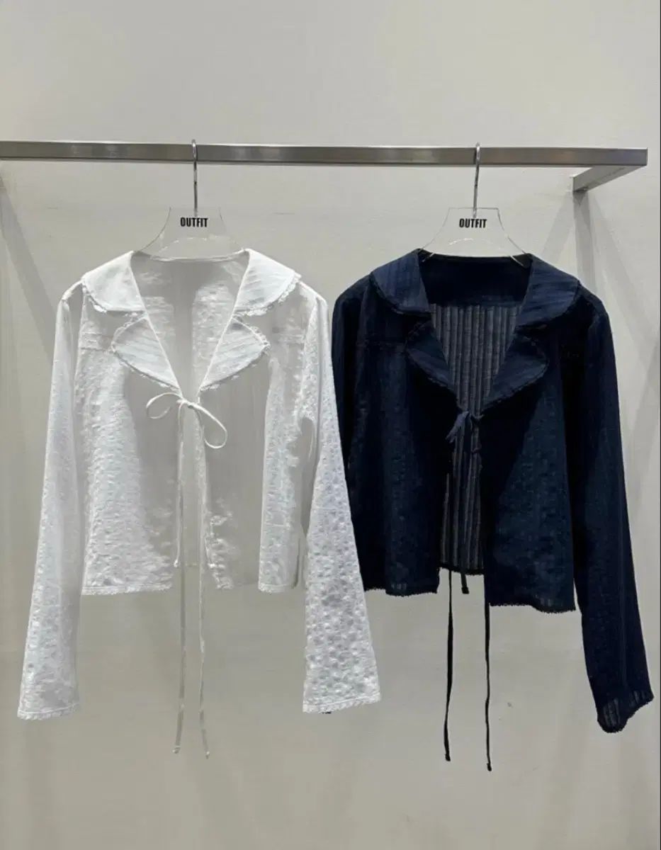 OUTFIT レイ ブラウス ネイビー