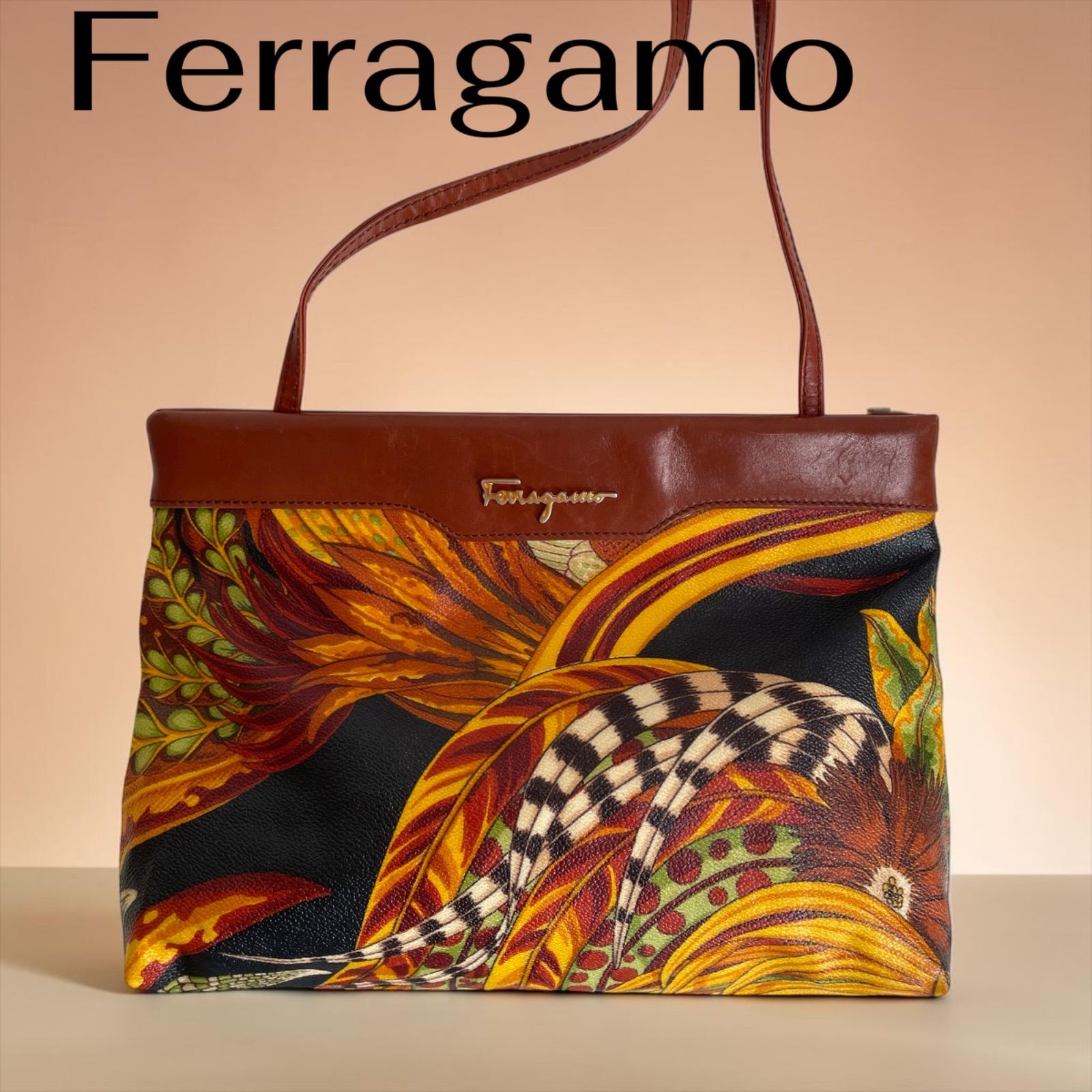 希少　Salvatore Ferragamo ショルダーバッグ ボタニカル柄