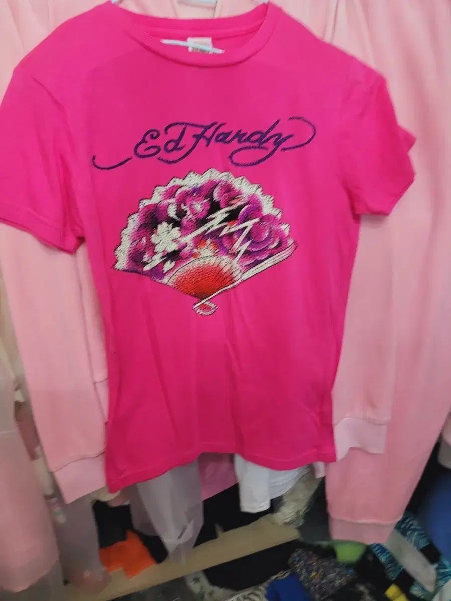 エド・ハーディー 半袖Tシャツ ピンク 正規品
