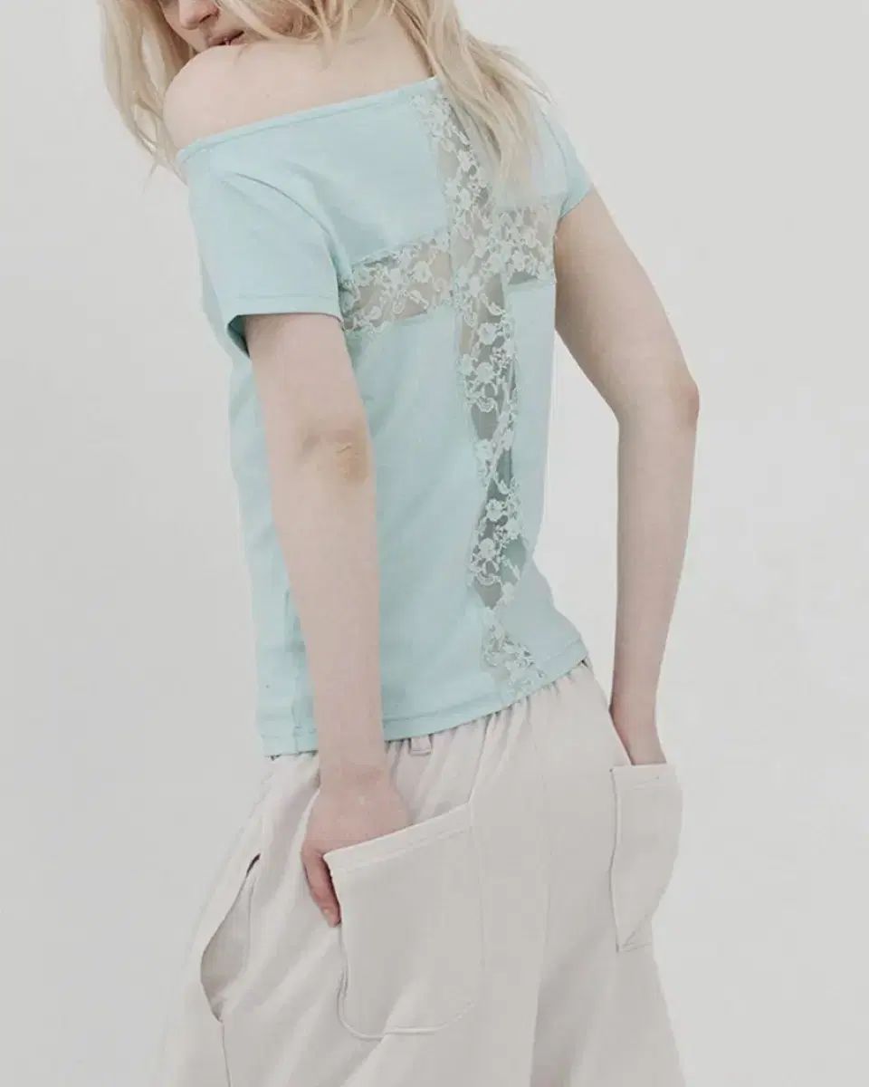 新品セットアップエクス LACE CROSS T-SHIRT