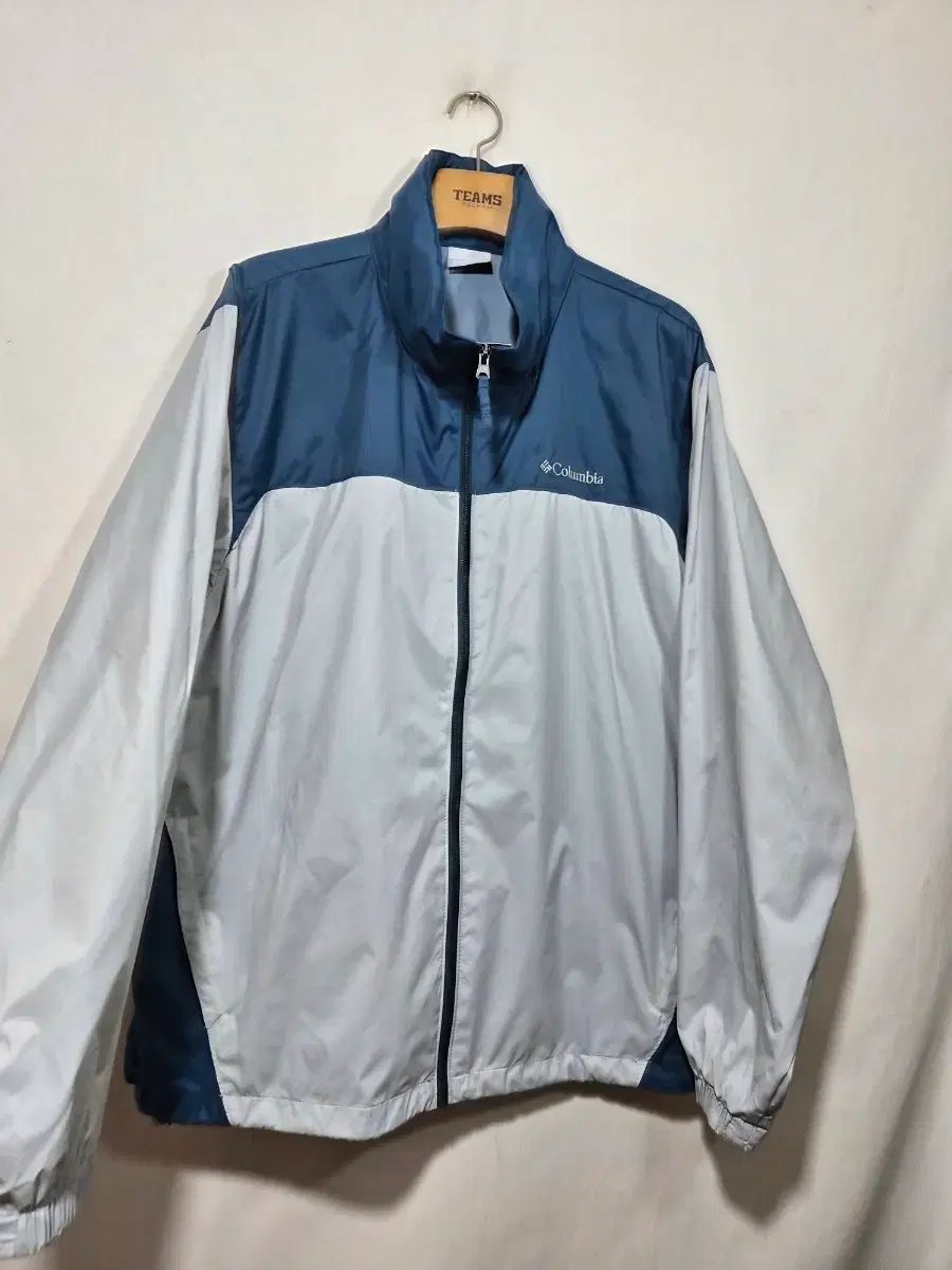 Columbia コロンビア ウィンドブレーカー ジャケット 6,482円