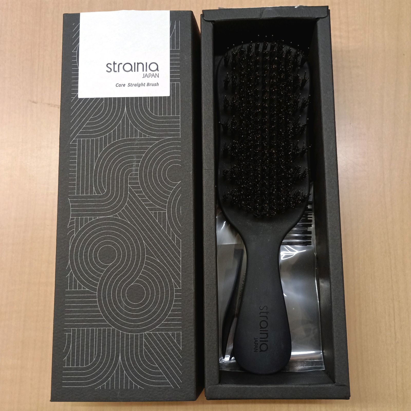 strania ブラック ヘアブラシ strania JAPAN ケアストレートブラシ ヘアブラシ ブラック 箱・説明書