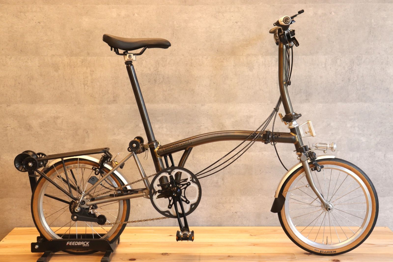 ブロンプトン BROMPTON S6R ブラックラッカー 2021モデル Black Lacquer 16インチ ミニベロ 折り畳み 小径車 チタンフォーク チタンバック 【さいたま浦和店】 185,500円