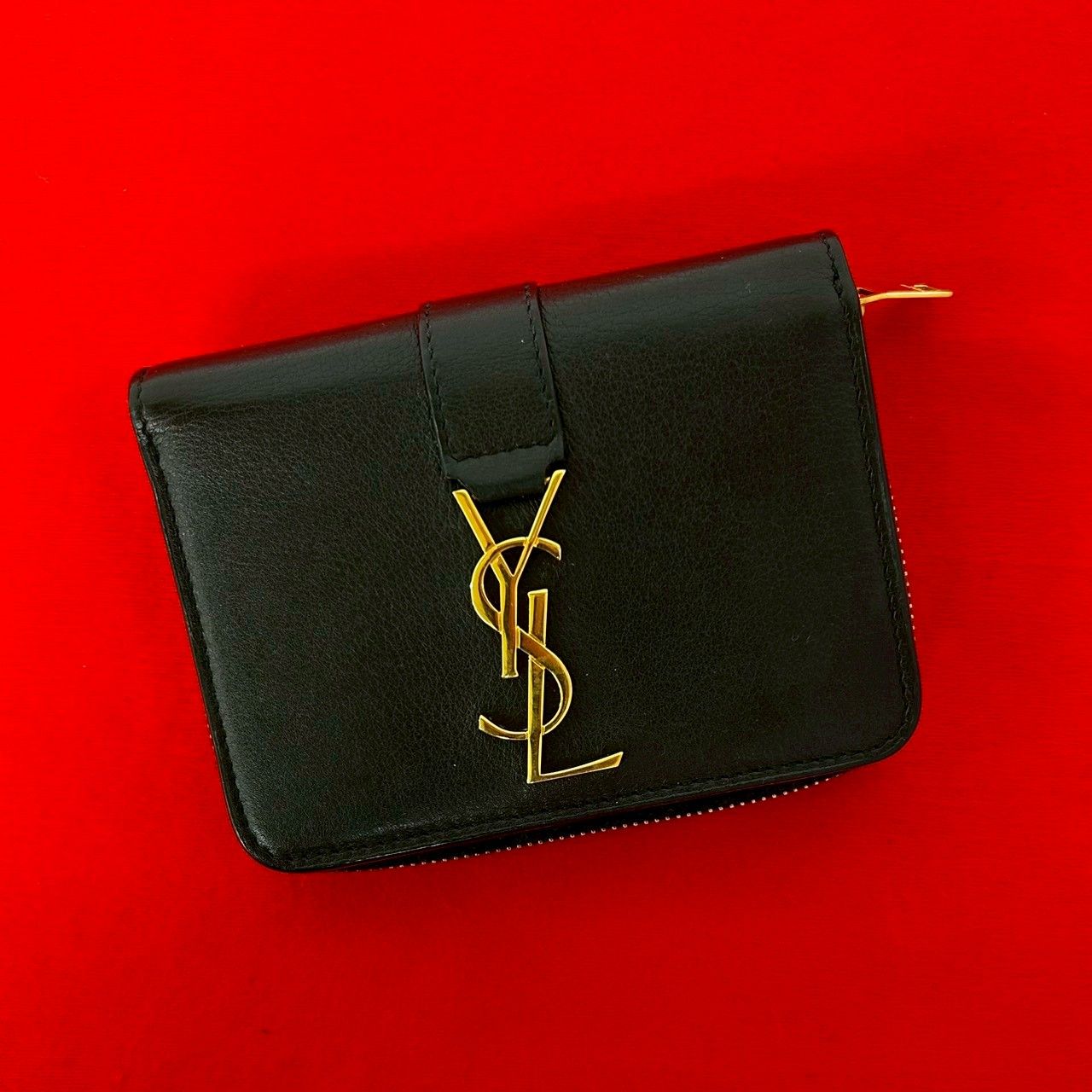 極 美品 SAINT LAURENT サンローラン YSL カサンドラ ロゴ レザー 本革