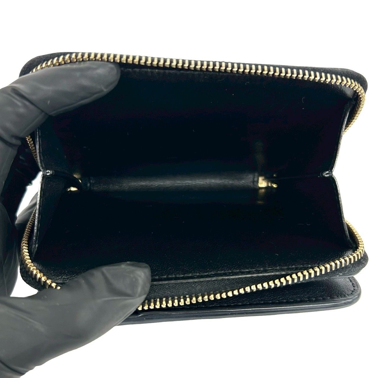 極 美品 SAINT LAURENT サンローラン YSL カサンドラ ロゴ レザー 本革