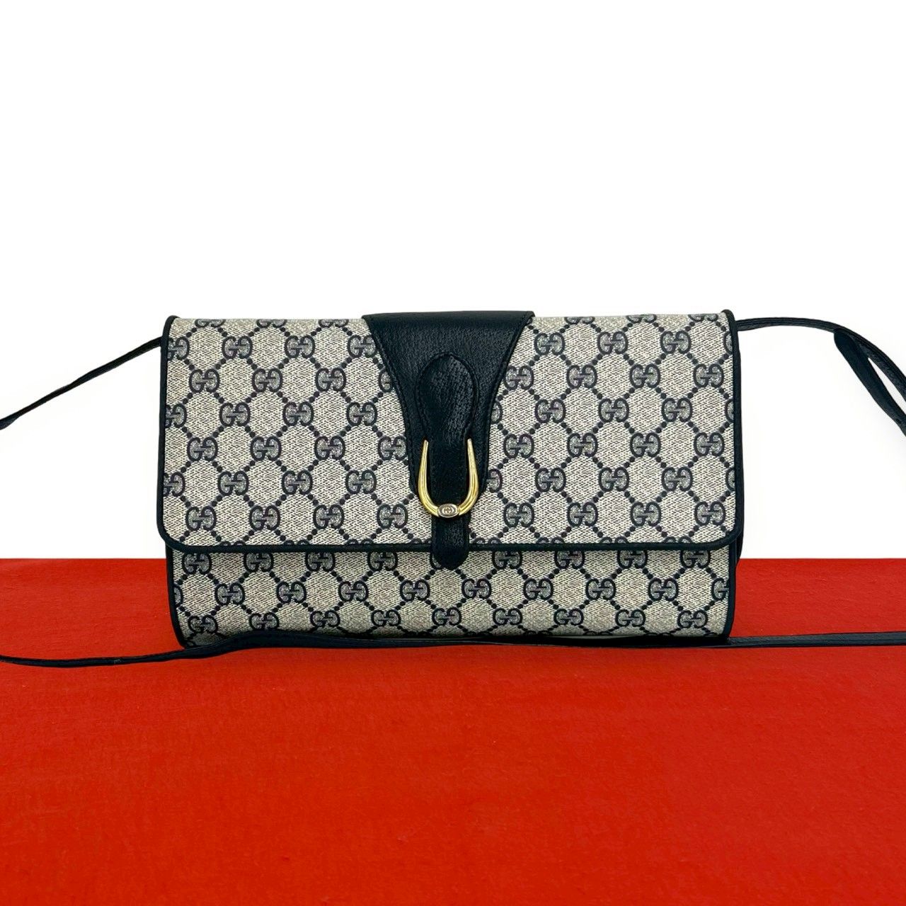 極 美品 GUCCI グッチ オールドグッチ GG ロゴ 柄 金具 レザー 本革