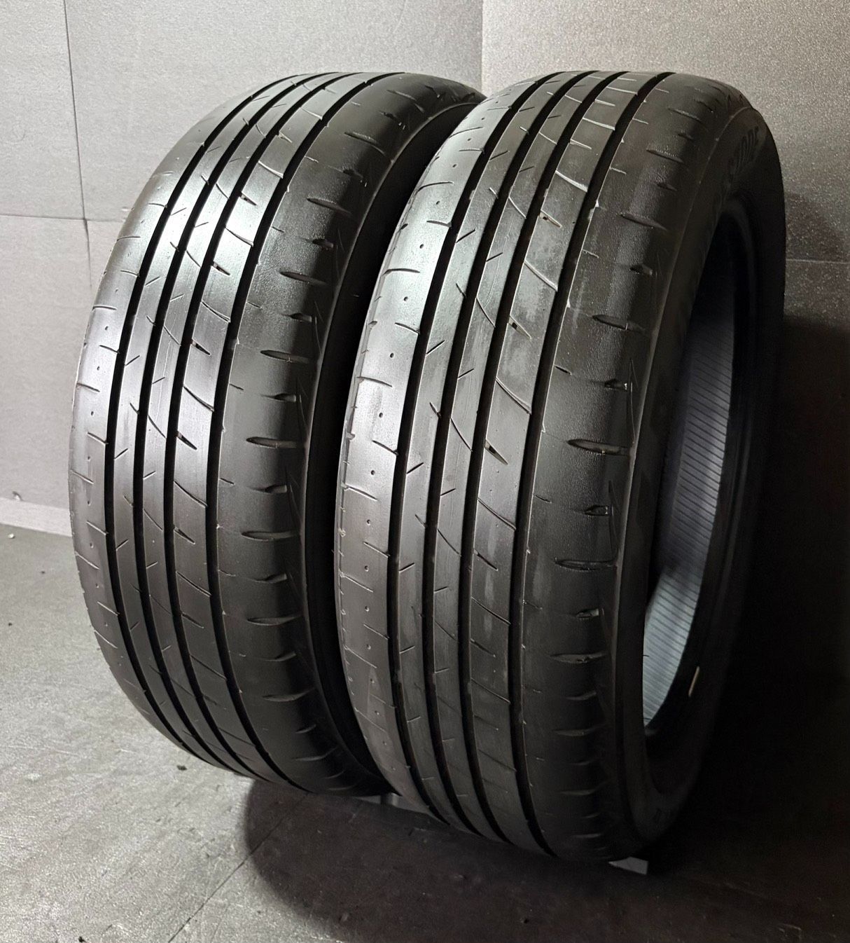 2024年製 約8.7分山 ブリヂストン　BRIDGESTONE プレイズ　PlayZ PX-RVⅡ 215/55R18 2本 h_2653 12,768円