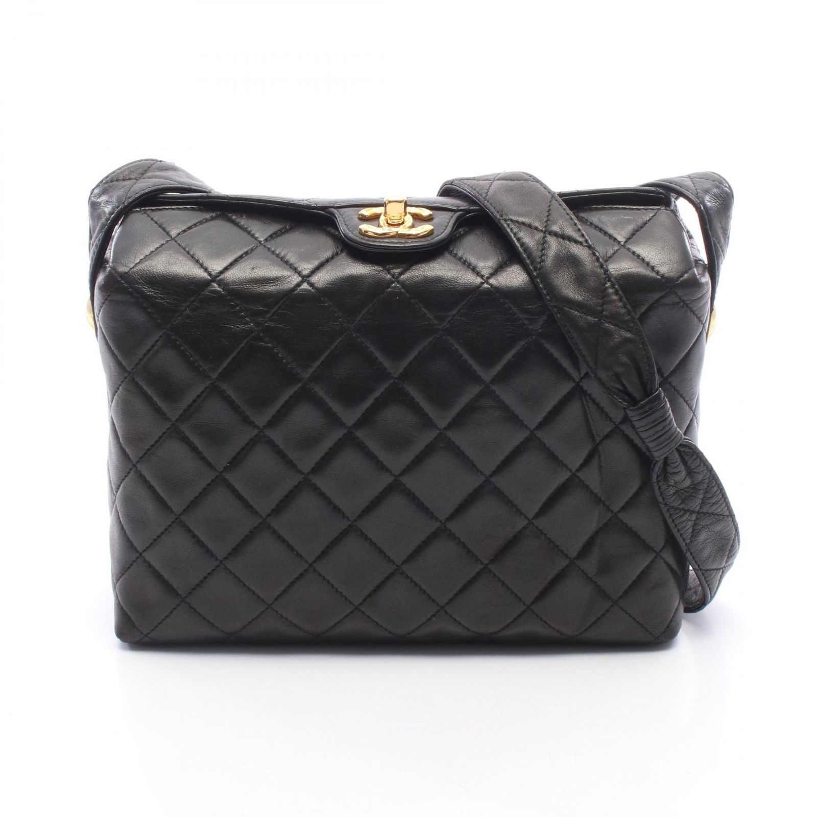 シャネル CHANEL ショルダーバッグ マトラッセ ブラック ラムスキン（羊革） マトラッセ ショルダーバッグ レディース Used B