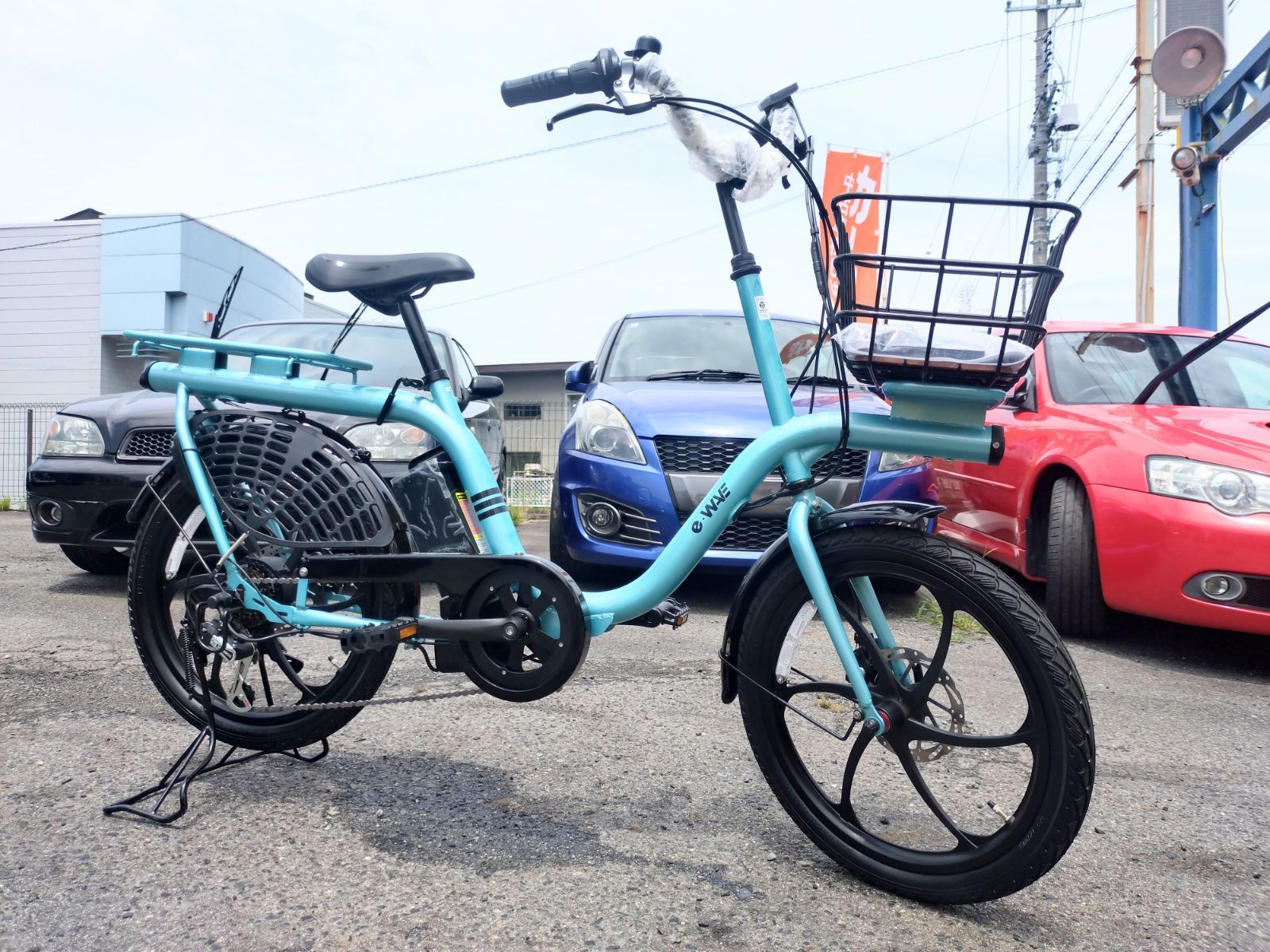 ☆大好評 再入荷☆SUISUIシリーズ(5C206型) 傑作オリジナルフレーム 電動アシスト自転車☆高性能カーボンバッテリー TEKTRO製前後ディスクブレーキ 前カゴ＆リアキャリア 泥除け サークル錠他充実装備☆スカイブルー①☆