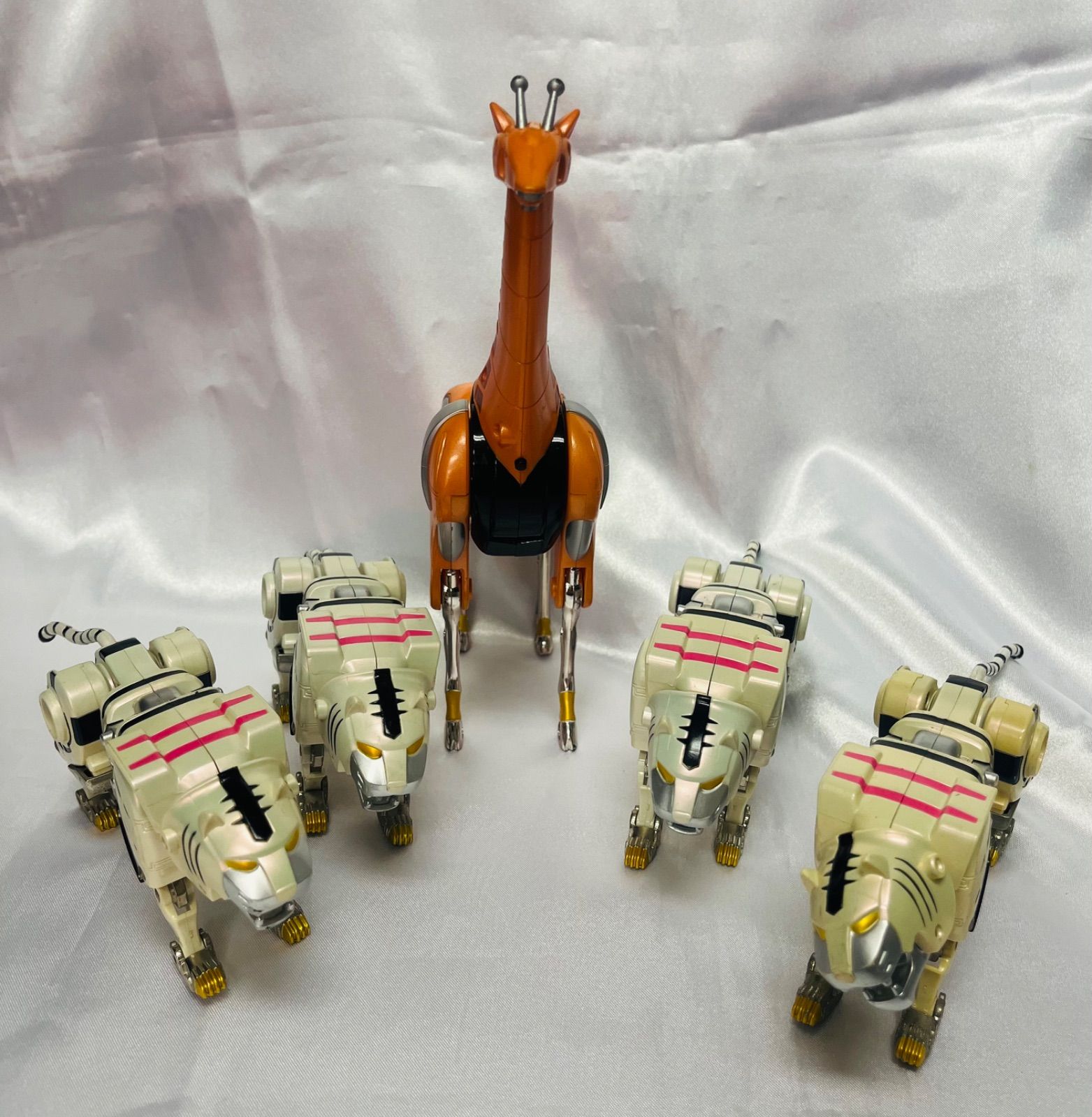 Gao Tiger 4 piezas, Gao Juraf 1 pieza, conjunto de 5 piezas en total Hyakujuu Sentai Gaoranger Power Animal DX Condición actual Tratado como basura Gaoranger