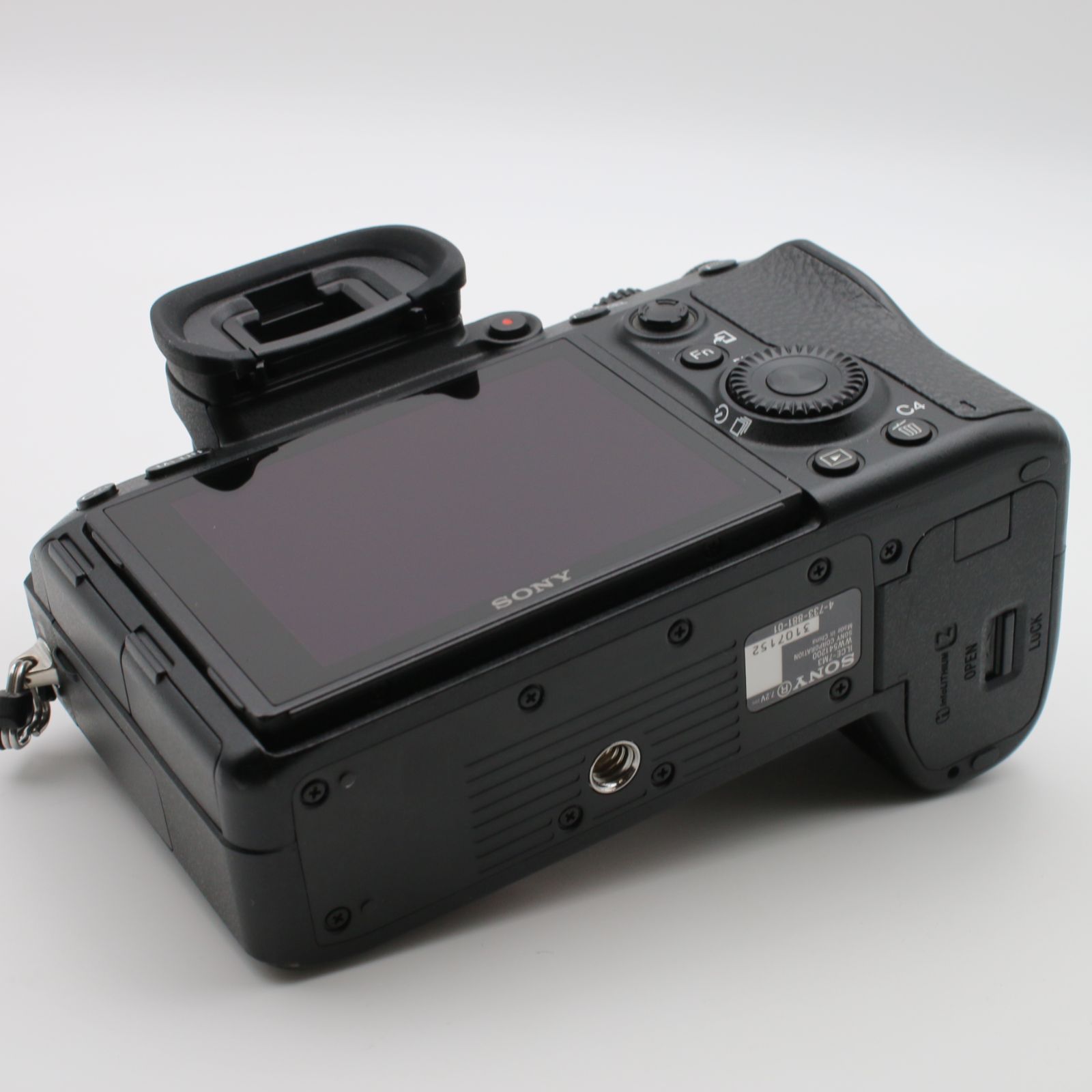 極上品】 SONY α7III ズームレンズキット SEL2870 ILCE-7M3K ミラー