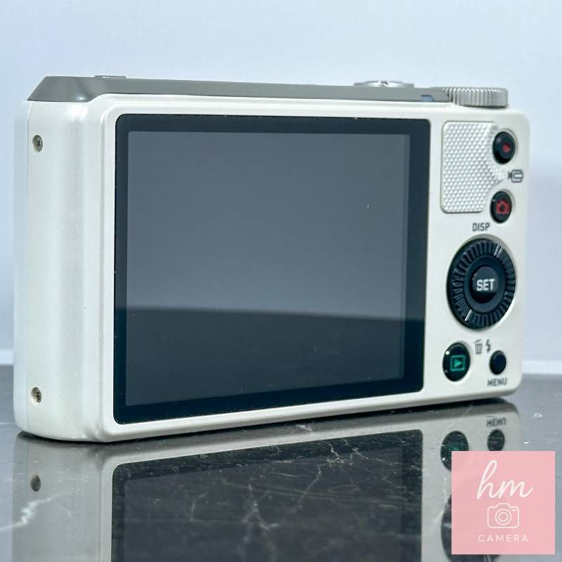 美品】CASIO HIGH SPEED EXILIM EX-ZR800 ホワイト 1610万画素 光学18