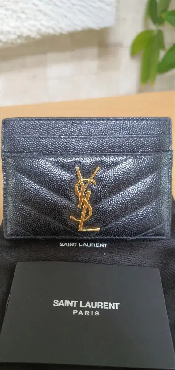 イヴ・サンローラン Saint Laurent カードウォレット/財布 ゴールド 正規品 A級 (鑑定済)