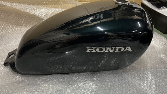 CB400SS　NC41-1601xxx　の　タンク　錆:#1783408591