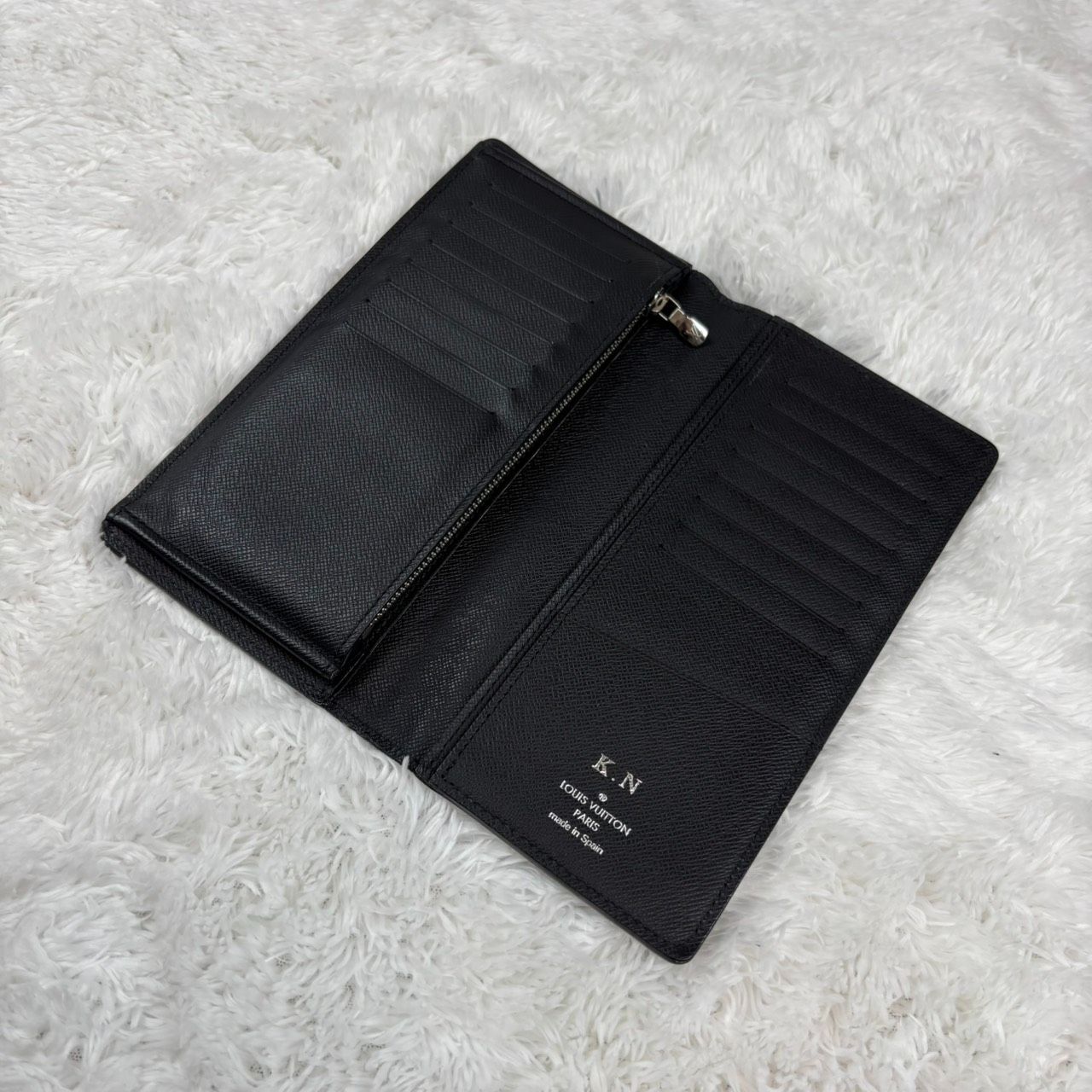 ルイヴィトン LOUIS VUITTON エピ 長財布 黒 ブラック 二つ折り財布
