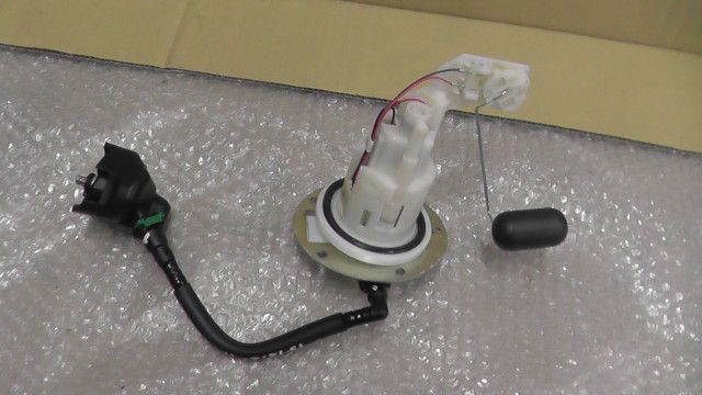 ジクサーSF250　ED22Y-100xxx　の　燃料ポンプ:#1783476220