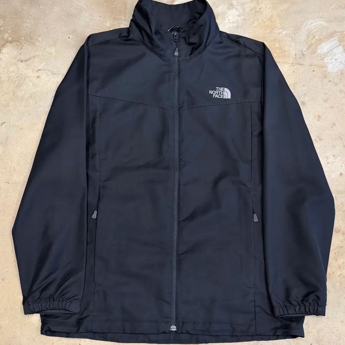 THE NORTH FACE ザノースフェイス ブラック 軽量 ウィンドブレーカー 