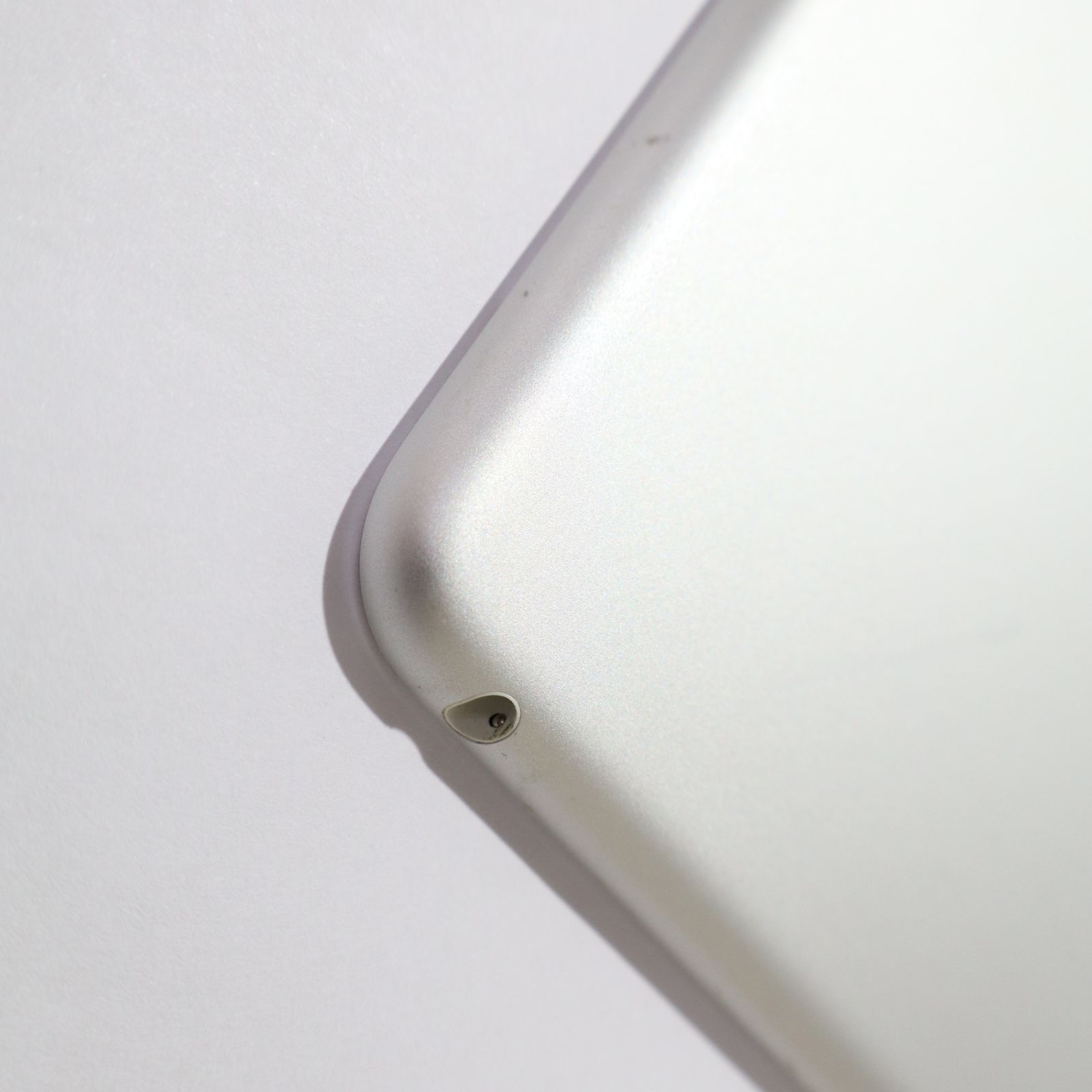 iPad Air2 MNV62J/A A1566 32GB WiFiモデル シルバー 動作品 Apple 